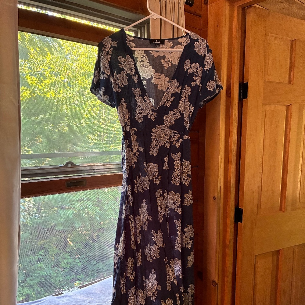 Lulus navy floral maxi wrap dress